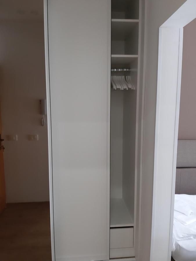 Studio Apartman Lena 乌马格 外观 照片