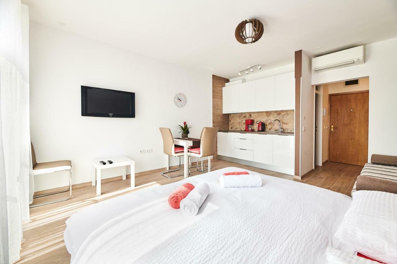 Studio Apartman Lena 乌马格 外观 照片